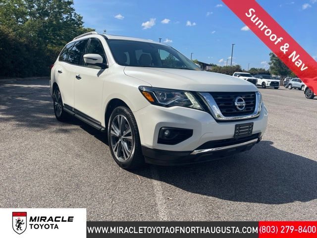 2019 Nissan Pathfinder Platinum 4WD photo