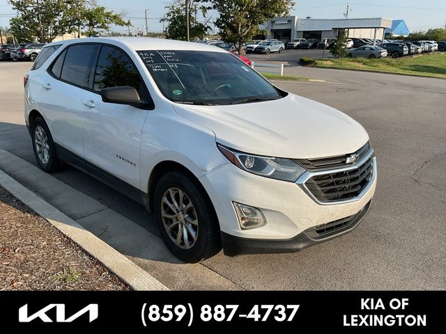 2019 Chevrolet Equinox LS FWD photo