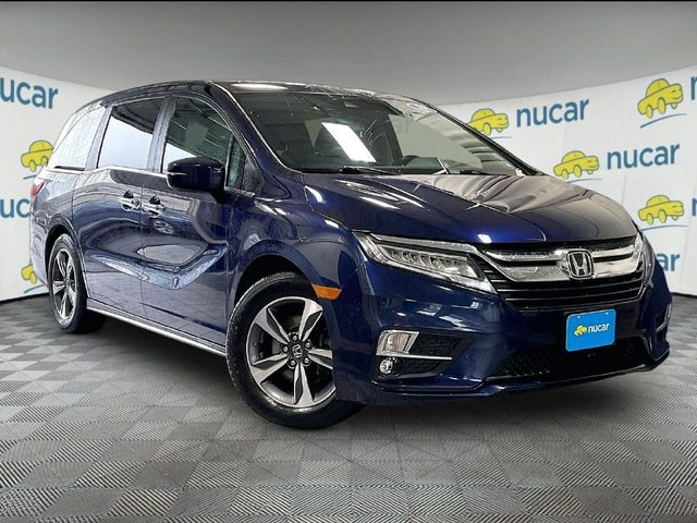 2019 Honda Odyssey Touring FWD photo