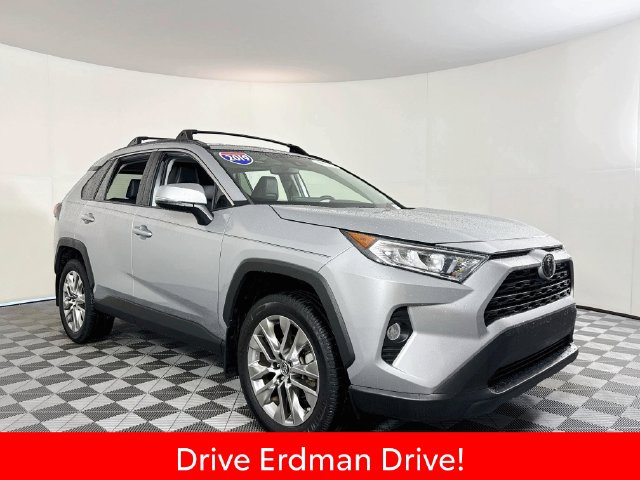 2019 Toyota RAV4 XLE Premium FWD photo