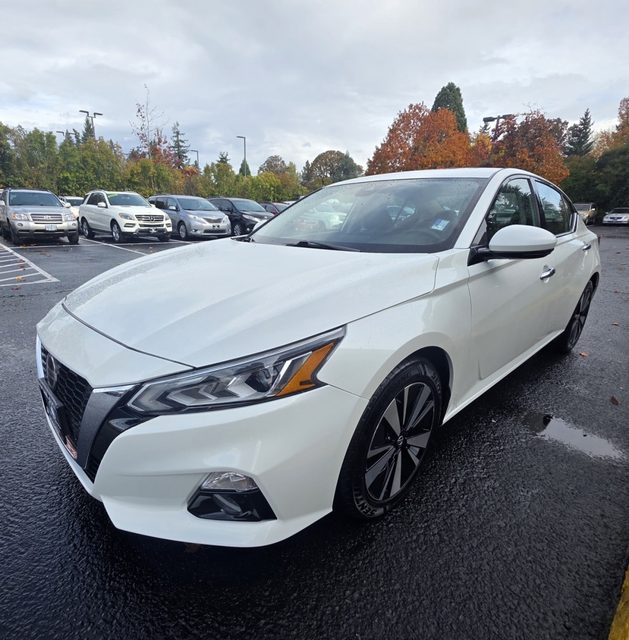 2019 Nissan Altima 2.5 SV FWD photo