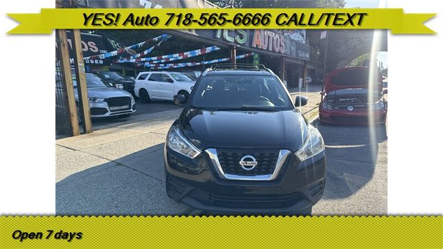 2019 Nissan Kicks SV FWD photo