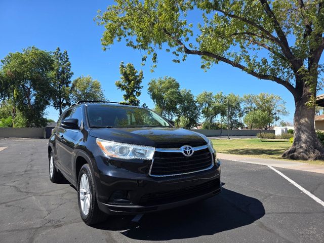 2016 Toyota Highlander LE FWD photo