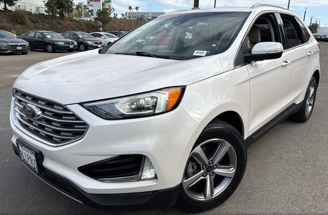 2019 Ford Edge SEL FWD photo
