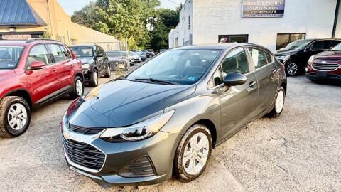 2019 Chevrolet Cruze LT FWD photo