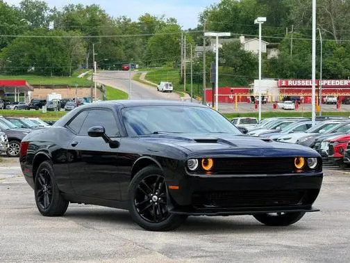 2019 Dodge Challenger SXT AWD photo