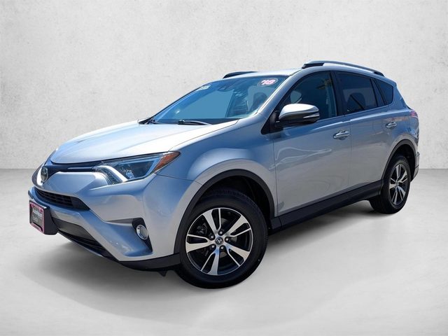 2018 Toyota RAV4 XLE AWD photo