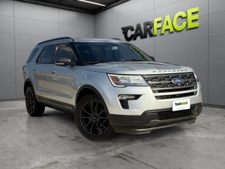 2019 Ford Explorer XLT 4WD photo