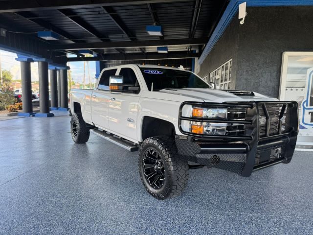 2019 Chevrolet Silverado 2500HD High Country 4WD photo