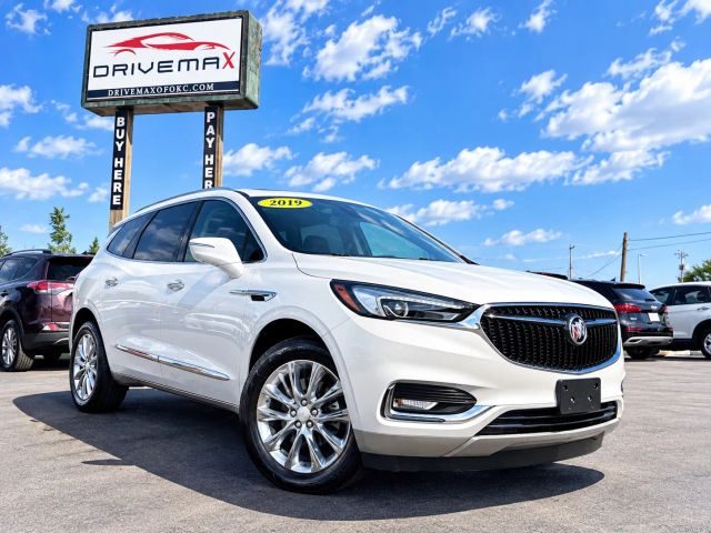 2019 Buick Enclave Essence FWD photo