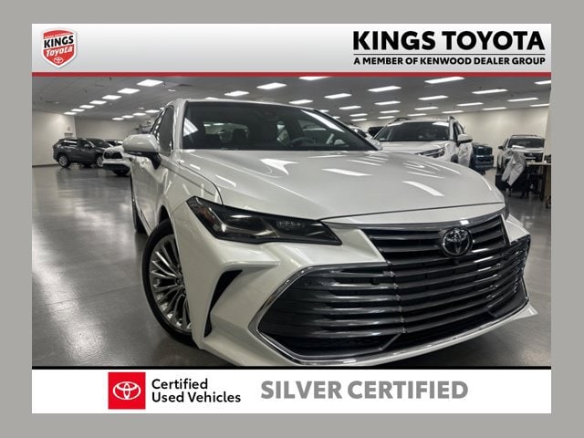 2019 Toyota Avalon Limited FWD photo