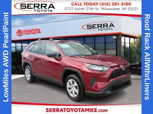 2019 Toyota RAV4 LE AWD photo