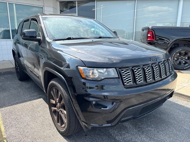 2019 Jeep Grand Cherokee Altitude 4WD photo