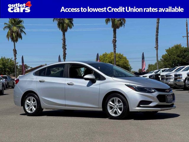 2018 Chevrolet Cruze LT FWD photo