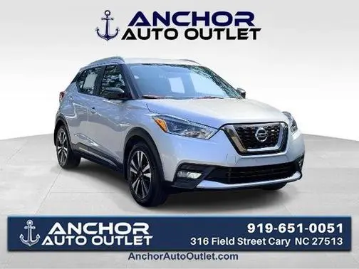 2019 Nissan Kicks SR FWD photo