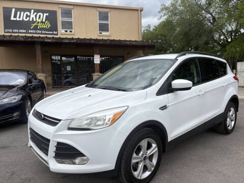2016 Ford Escape SE FWD photo