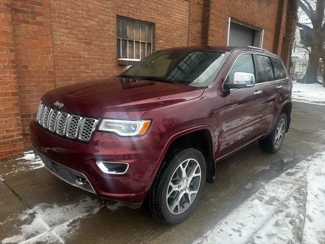 2019 Jeep Grand Cherokee Overland 4WD photo