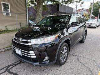 2019 Toyota Highlander XLE AWD photo
