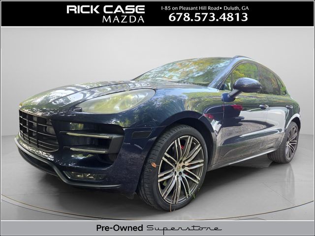 2016 Porsche Macan Turbo AWD photo