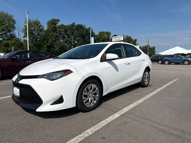 2017 Toyota Corolla LE FWD photo