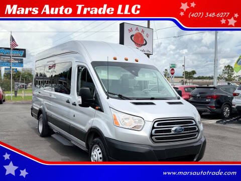 2019 Ford Transit Passenger Wagon XLT RWD photo