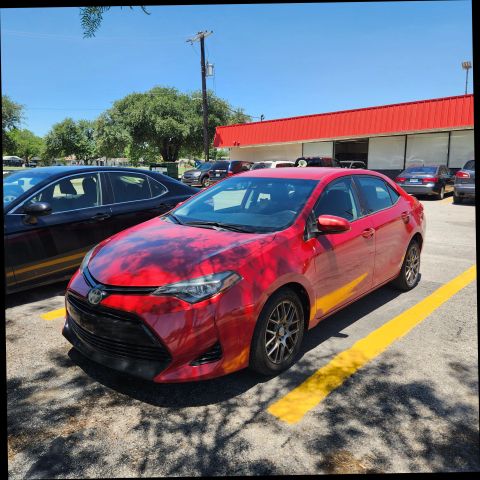 2018 Toyota Corolla LE FWD photo