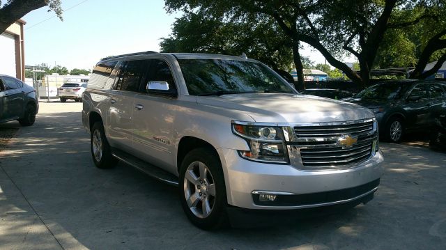 2018 Chevrolet Suburban Premier RWD photo