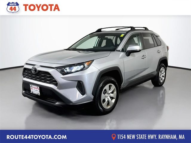 2019 Toyota RAV4 LE AWD photo
