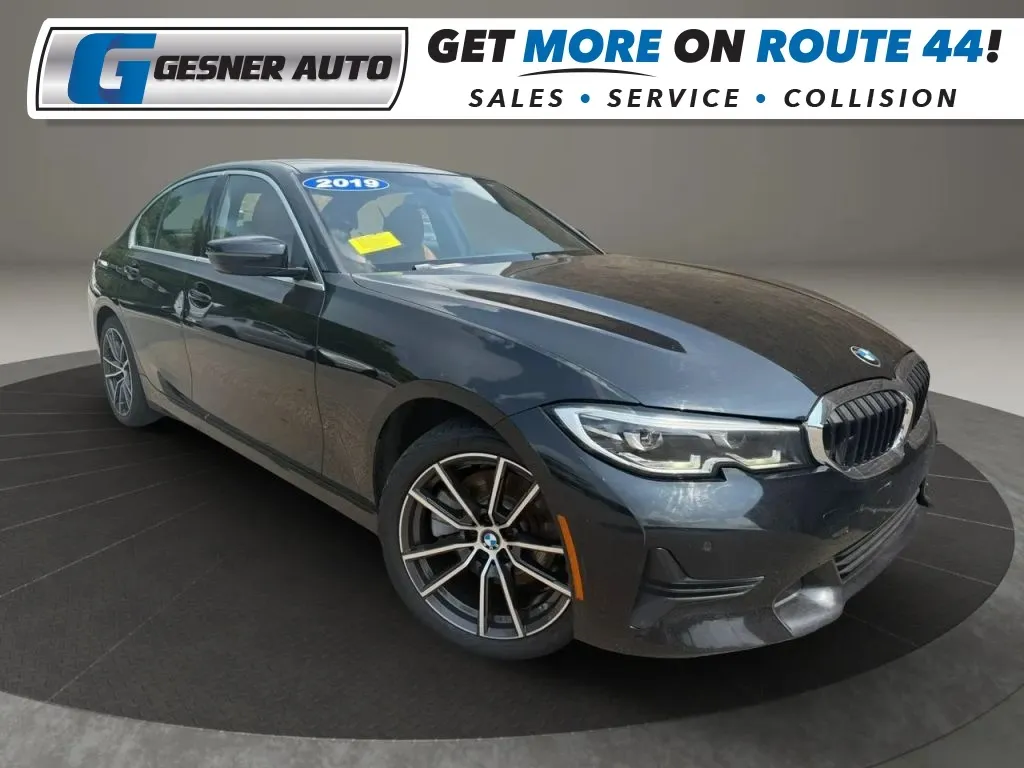 2019 BMW 3 Series 330i xDrive AWD photo