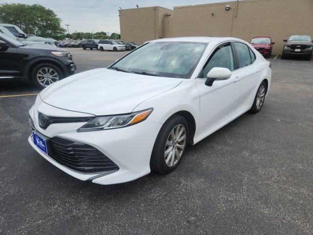 2019 Toyota Camry LE FWD photo