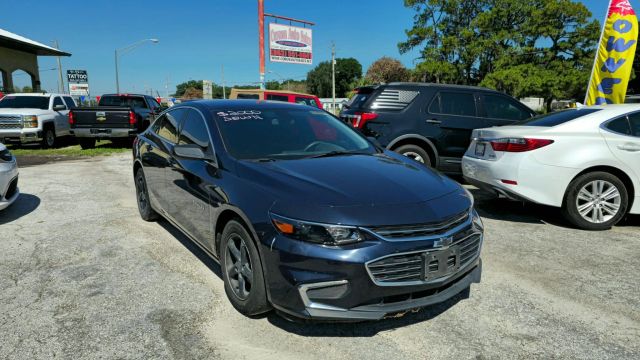 2018 Chevrolet Malibu LS FWD photo