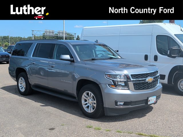 2019 Chevrolet Suburban LT 4WD photo