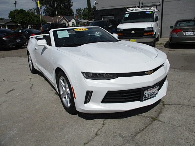 2018 Chevrolet Camaro 1LT RWD photo