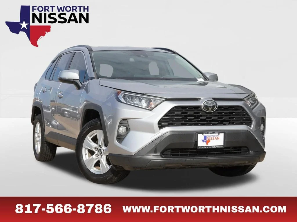 2019 Toyota RAV4 XLE FWD photo