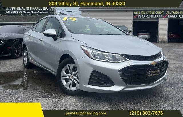 2019 Chevrolet Cruze LS FWD photo