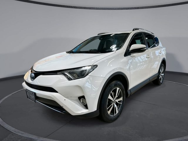 2018 Toyota RAV4 XLE AWD photo