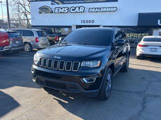 2019 Jeep Grand Cherokee Laredo E 4WD photo