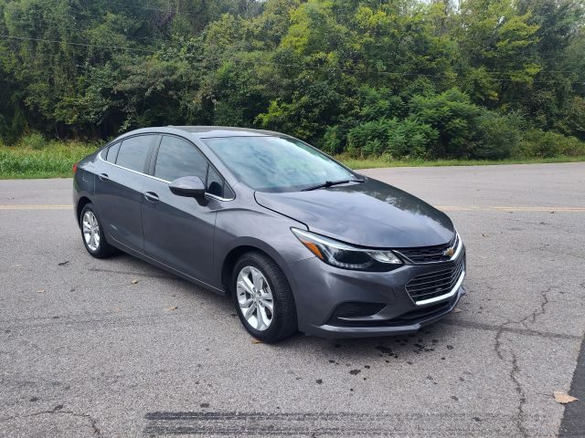 2019 Chevrolet Cruze LT FWD photo