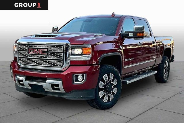 2019 GMC Sierra 2500HD Denali 4WD photo