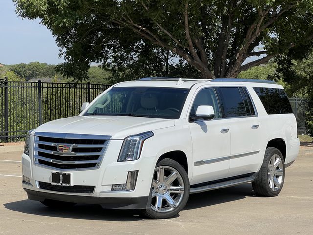 2019 Cadillac Escalade ESV Luxury 4WD photo