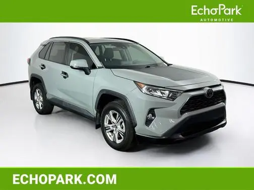 2019 Toyota RAV4 XLE FWD photo
