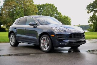 2016 Porsche Macan Turbo AWD photo