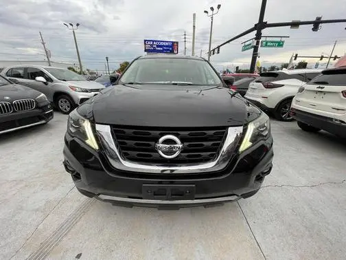 2019 Nissan Pathfinder SL 4WD photo