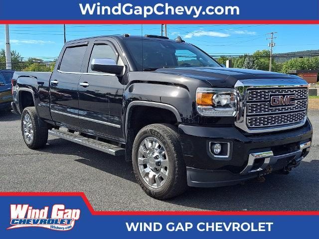 2019 GMC Sierra 2500HD Denali 4WD photo