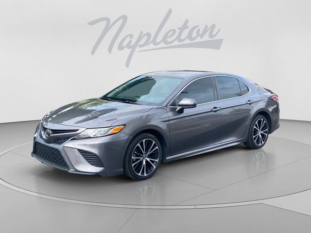 2019 Toyota Camry SE FWD photo