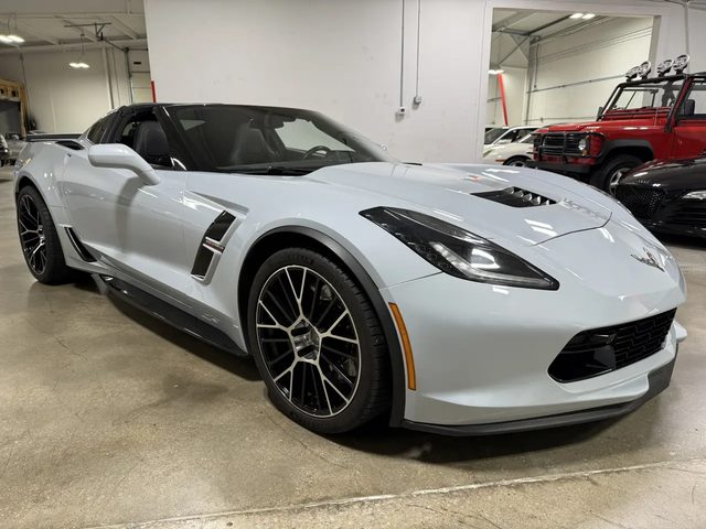 2019 Chevrolet Corvette Grand Sport 2LT RWD photo