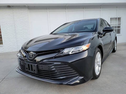 2019 Toyota Camry LE FWD photo