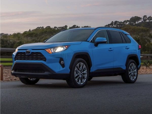 2019 Toyota RAV4 XLE Premium AWD photo