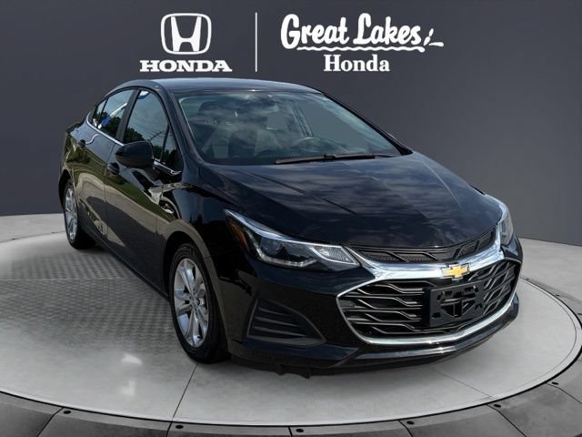 2019 Chevrolet Cruze LT FWD photo