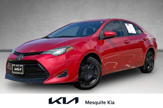 2019 Toyota Corolla LE FWD photo